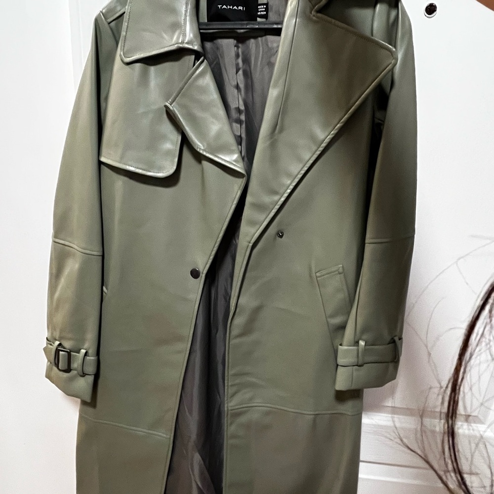 Tahari Men's Olive Trench Coat